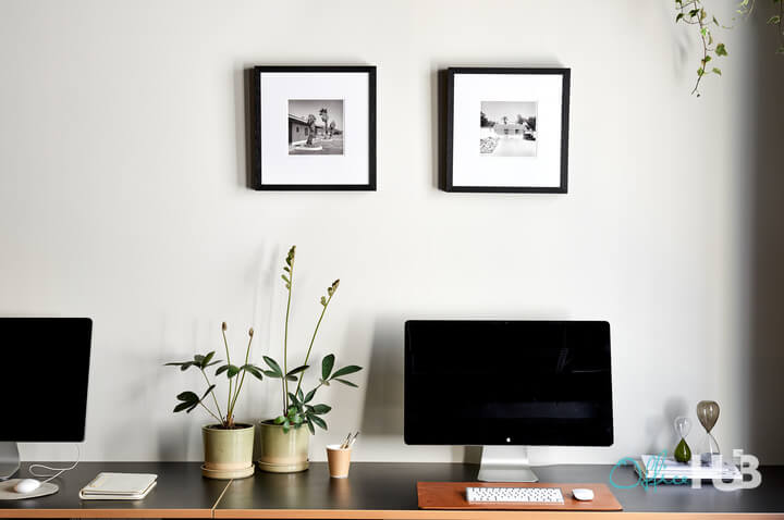 clean desk at coworking office in sydney